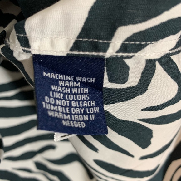 Chaps zebra button down blouse 1X - Picture 5 of 7